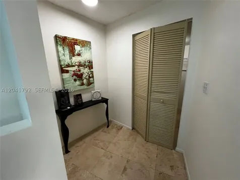 5445 Collins Avenue Miami Beach FL 33140