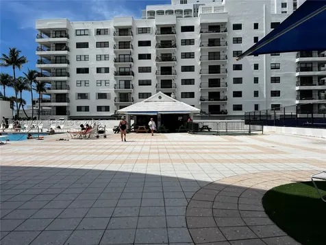 5445 Collins Avenue Miami Beach FL 33140
