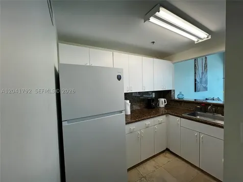 5445 Collins Avenue Miami Beach FL 33140