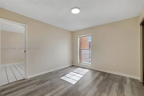4805 NW 7th Street Miami FL 33126