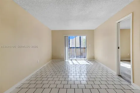 4805 NW 7th Street Miami FL 33126