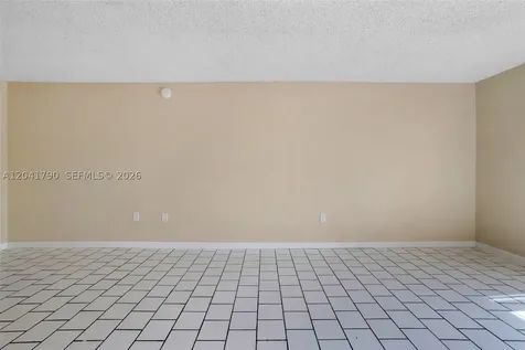 4805 NW 7th Street Miami FL 33126