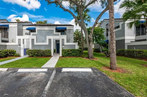 2327 SW 82nd Way North Lauderdale FL 33068