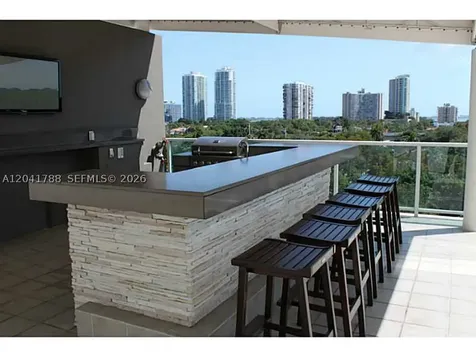 2525 SW 3 Avenue Miami FL 33129