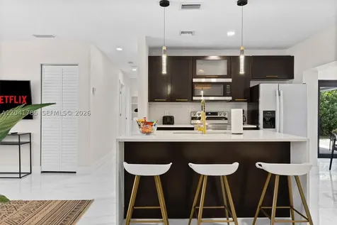 710 SW 70th Avenue Pembroke Pines FL 33023