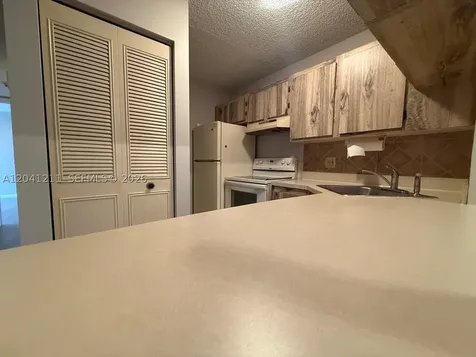 614 Sea Pine Way Green Acres FL 33415