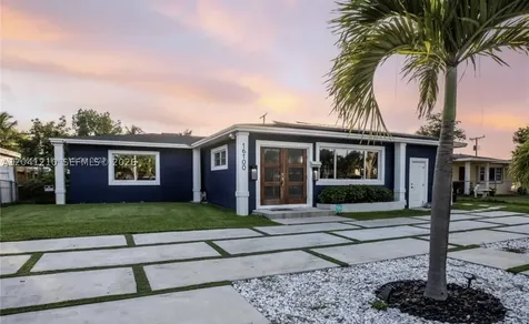 16100 NE 9th Court North Miami Beach FL 33162