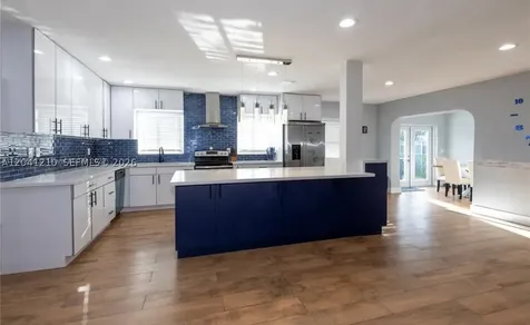 16100 NE 9th Court North Miami Beach FL 33162