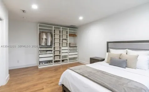 16100 NE 9th Court North Miami Beach FL 33162