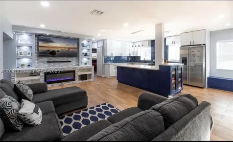 16100 NE 9th Court North Miami Beach FL 33162