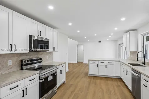 15010 E Falcons Lea Drive Davie FL 33331