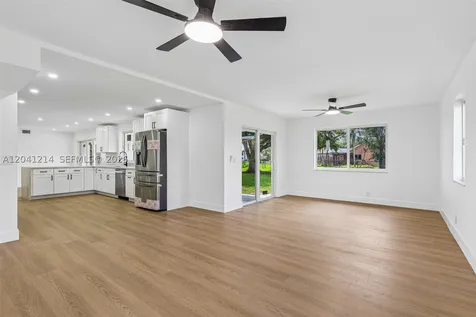 15010 E Falcons Lea Drive Davie FL 33331