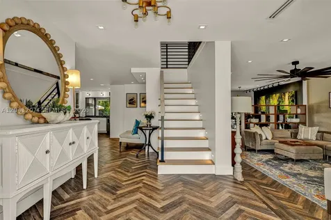 16416 NE 32nd Avenue North Miami Beach FL 33160