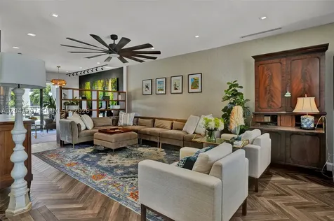 16416 NE 32nd Avenue North Miami Beach FL 33160
