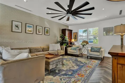 16416 NE 32nd Avenue North Miami Beach FL 33160