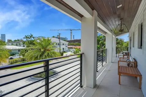 16416 NE 32nd Avenue North Miami Beach FL 33160