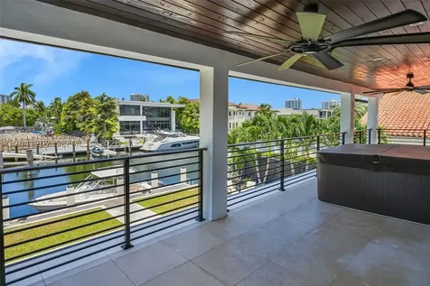 16416 NE 32nd Avenue North Miami Beach FL 33160