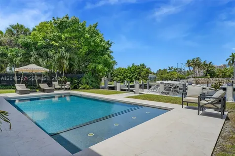 16416 NE 32nd Avenue North Miami Beach FL 33160