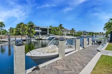 16416 NE 32nd Avenue North Miami Beach FL 33160