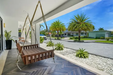 16416 NE 32nd Avenue North Miami Beach FL 33160