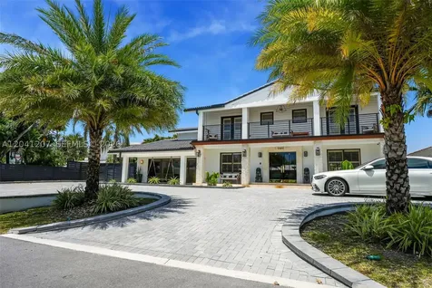 16416 NE 32nd Avenue North Miami Beach FL 33160