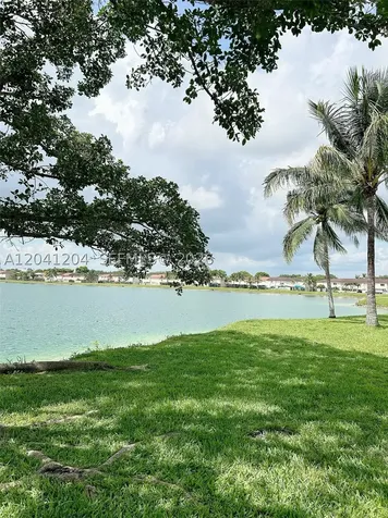 13918 SW 172nd Terrace Miami FL 33177