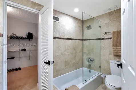 800 West Avenue Miami Beach FL 33139