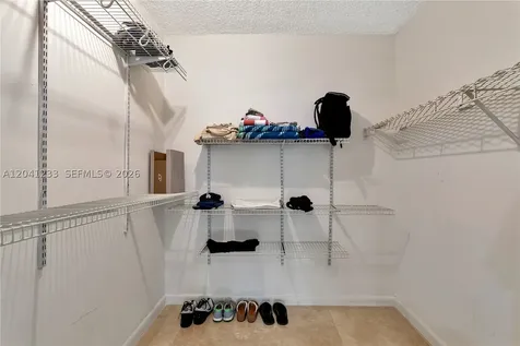 800 West Avenue Miami Beach FL 33139