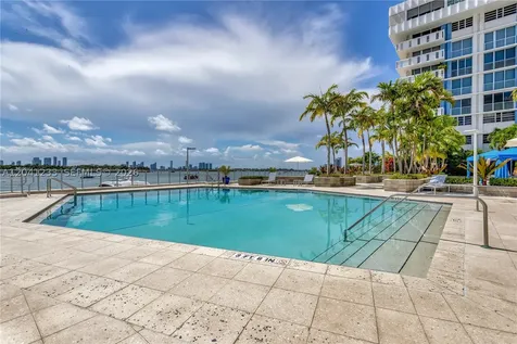800 West Avenue Miami Beach FL 33139
