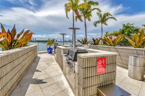 800 West Avenue Miami Beach FL 33139