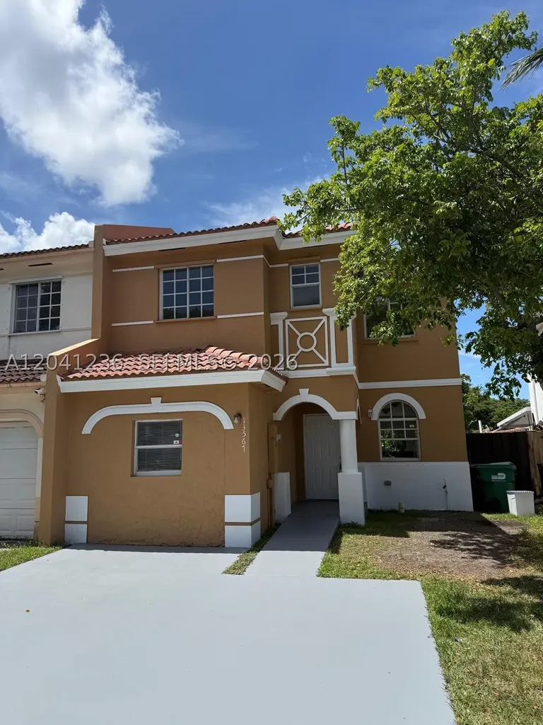 13567 SW 264th Terrace Homestead FL 33032