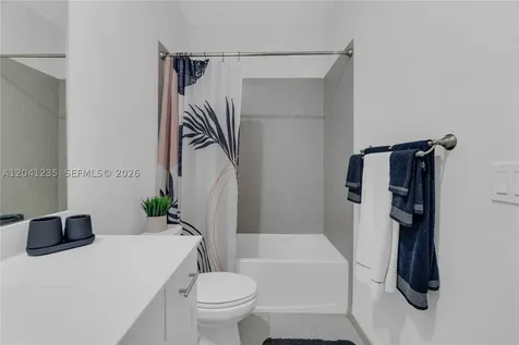 21068 NE 8th Avenue Miami FL 33179
