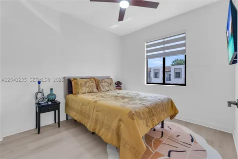 21068 NE 8th Avenue Miami FL 33179