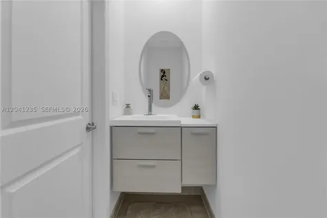 21068 NE 8th Avenue Miami FL 33179