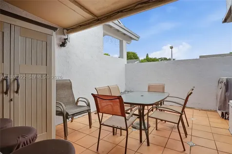 6443 SW 152nd Cir Place Miami FL 33193
