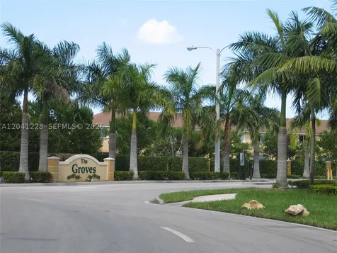2973 SE 15th Terrace Homestead FL 33035