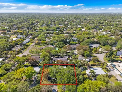 7920 SW 132nd Street Pinecrest FL 33156