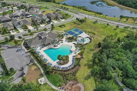 16505 Myrtle Tampa FL 33598
