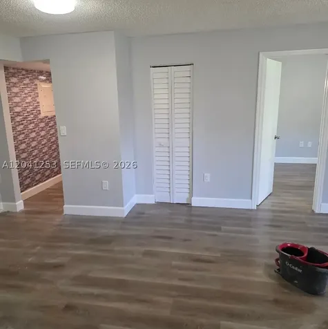 4721 NW 7th Street Miami FL 33126