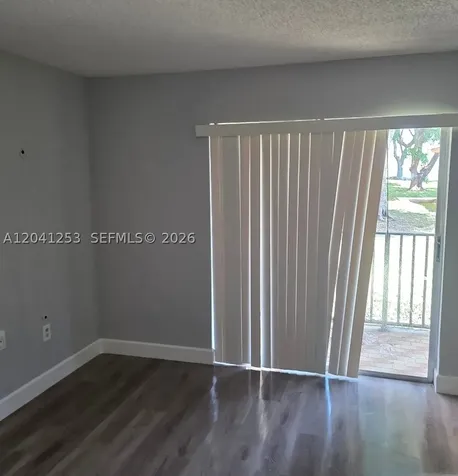 4721 NW 7th Street Miami FL 33126