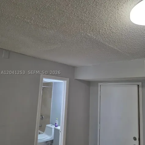 4721 NW 7th Street Miami FL 33126