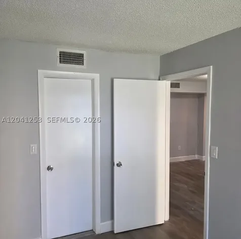 4721 NW 7th Street Miami FL 33126