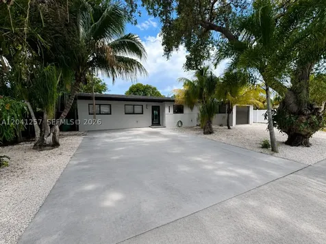 19700 NE 11th Place Miami FL 33179