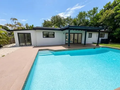 19700 NE 11th Place Miami FL 33179