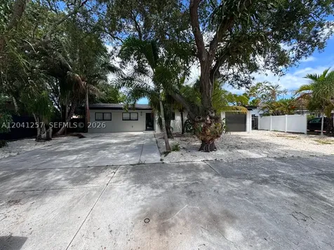 19700 NE 11th Place Miami FL 33179