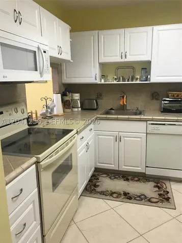 3199 S Ocean Drive Hallandale Beach FL 33009