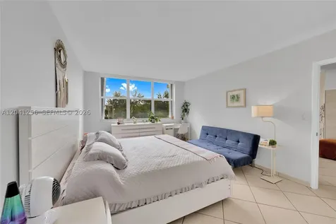 3199 S Ocean Drive Hallandale Beach FL 33009