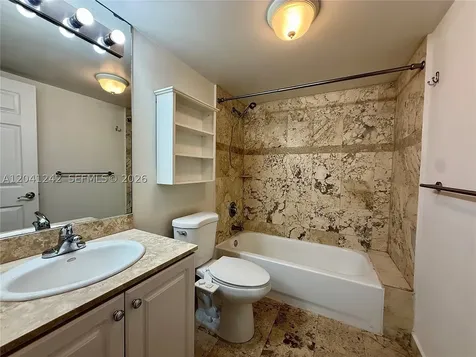 7800 Collins Avenue Miami Beach FL 33141