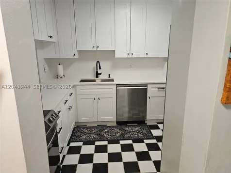215 SE 3rd Avenue Hallandale Beach FL 33009