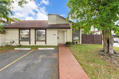 525 NW 100th Court Miami FL 33172